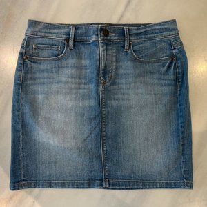 LOFT denim miniskirt size 4